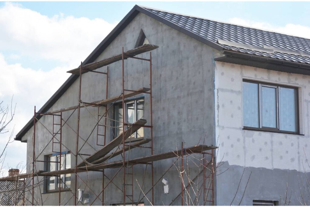 choosing the right paint for stucco exteriors
