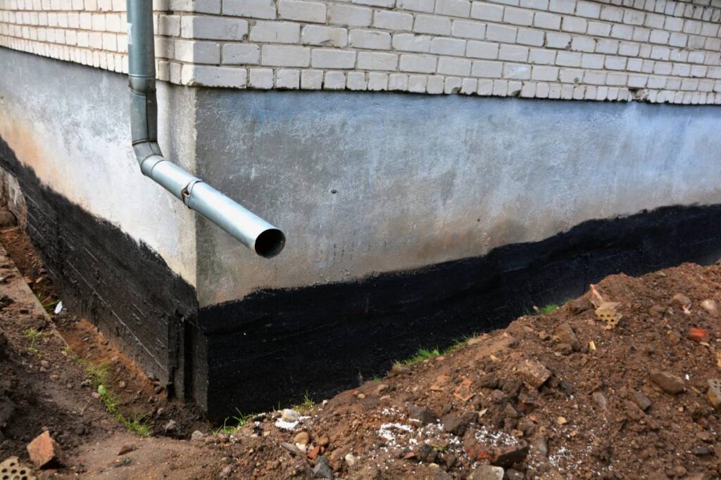 role of drainage in protecting your foundation