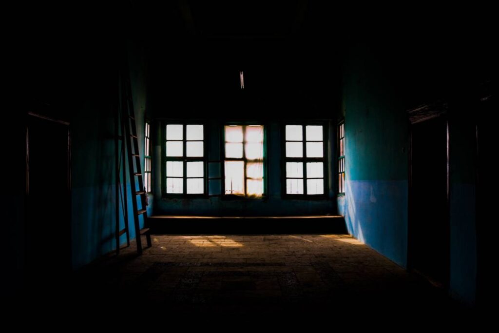 smart AC maintenance with energy-efficient windows