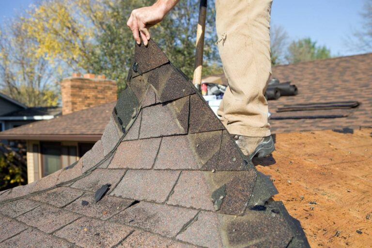 6 Signs Your Corpus Christi Roof Needs Repair Before the Year Ends