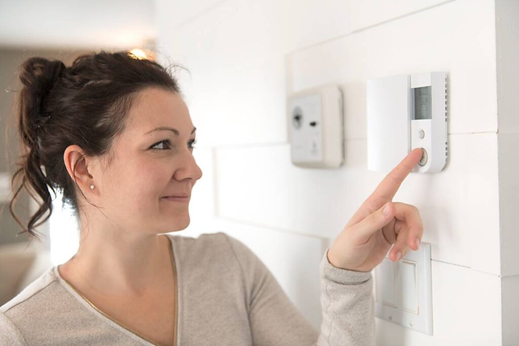 Heating Costs This Winter - smart thermostat