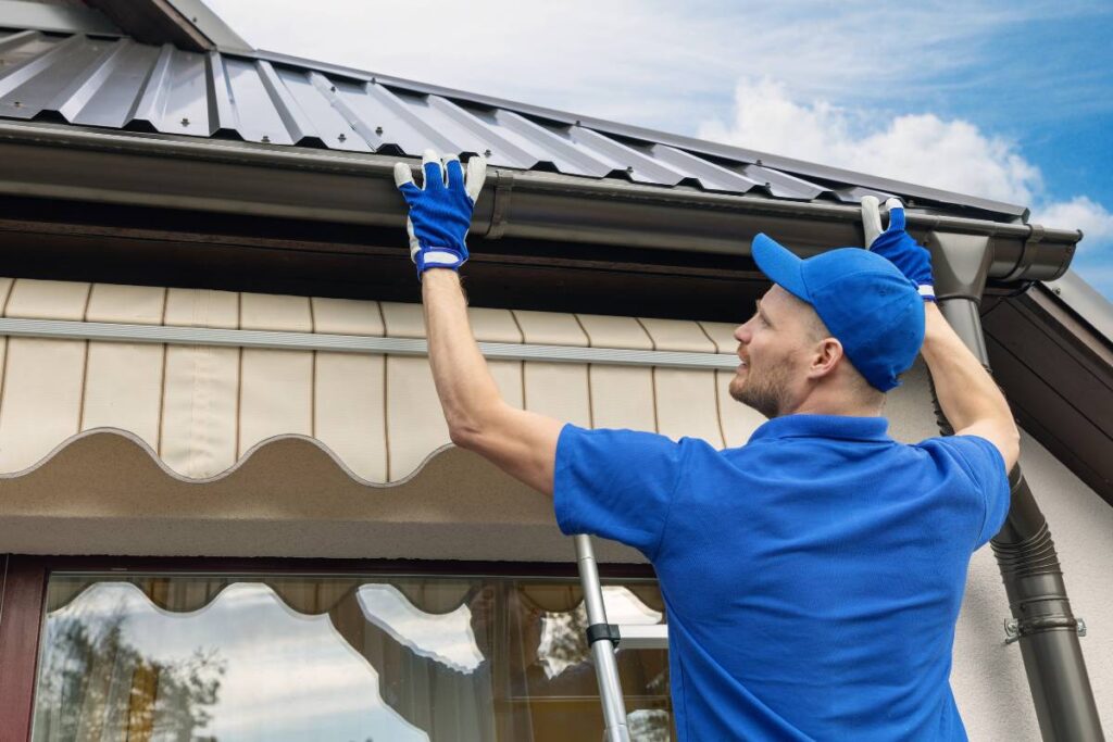 clean your gutters - local experts