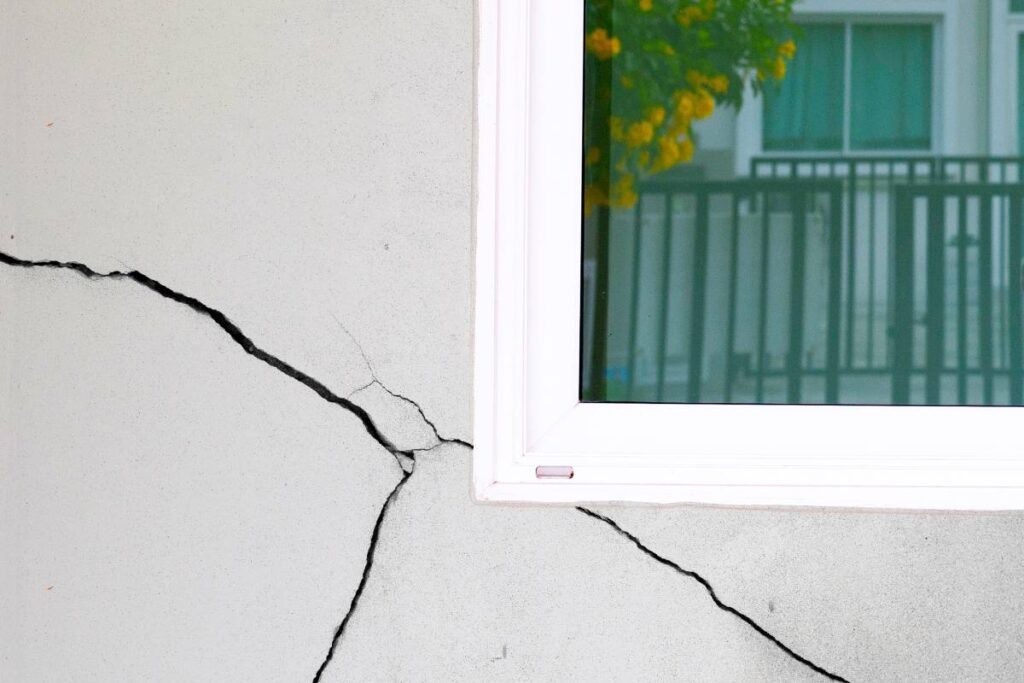 pier leveling - cracks in walls