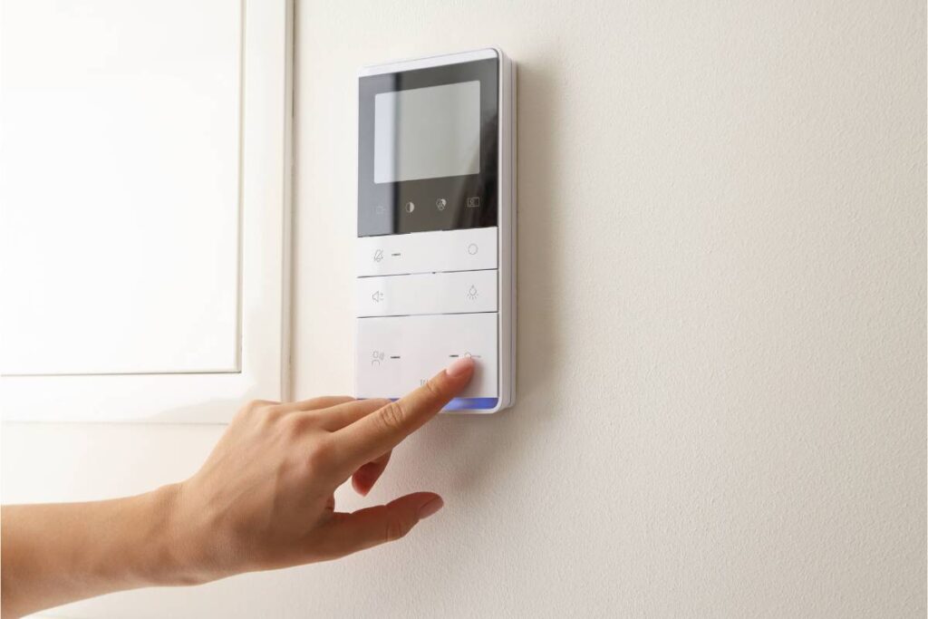 why is my AC not cooling in Texas - thermostat