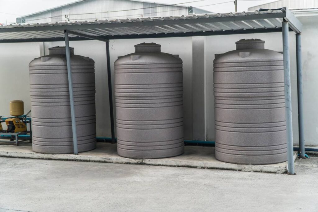 emergency water storage tips