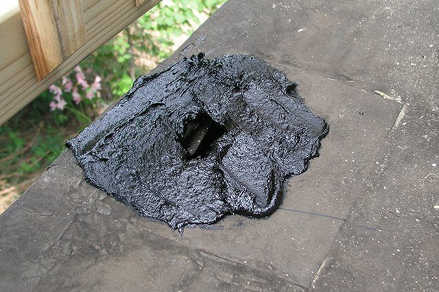 products for fixing a roof leak - Rubberized Wet-Surface Roof Cement